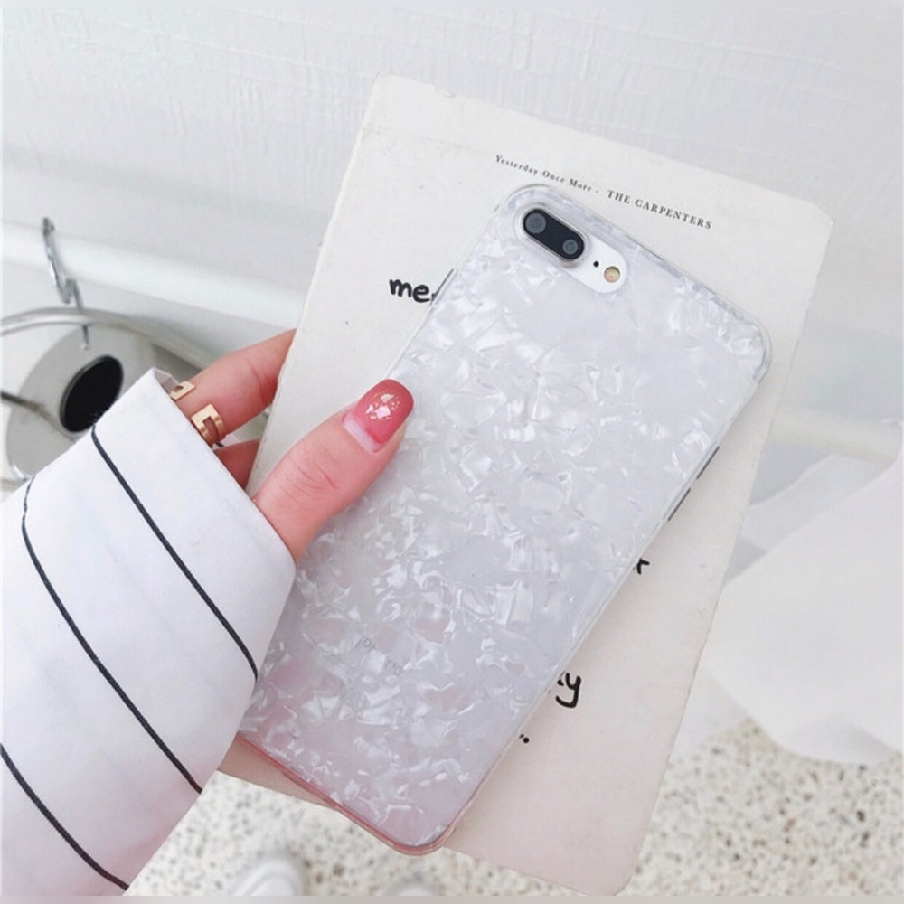 iPhone Pearl Shell Case - Picture 7 of 8